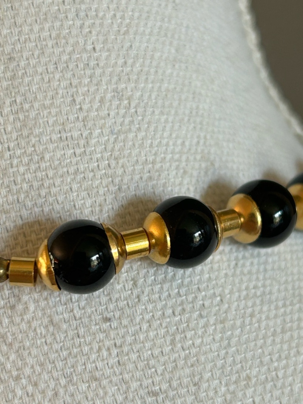 Vintage Black and Gold Beaded Necklace - Picture 5 of 5